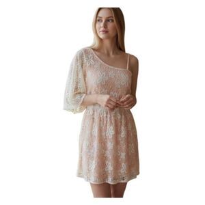 SEQUIN HEARTS PEACH & CREAM LACE ONE SHOULDER DRESS SZ.L EUC.
